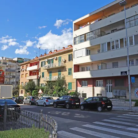 Apartament B&k